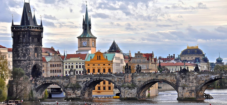 На ноябрьские праздники в Прагу - выпить виски!